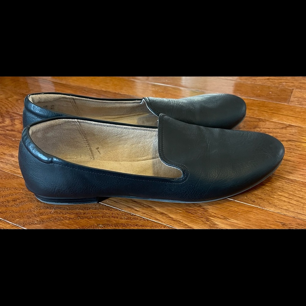 Naturalized Soul Loafers Flats Slip ons slippers black size 9.5